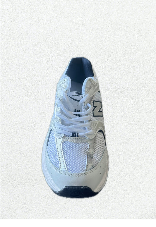 BRAND NEW SNEAKERS