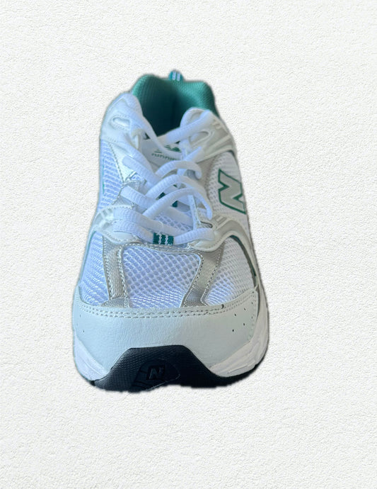 BRAND NEW SNEAKERS