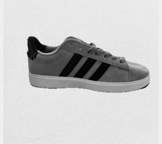 BRAND NEW SNEAKERS